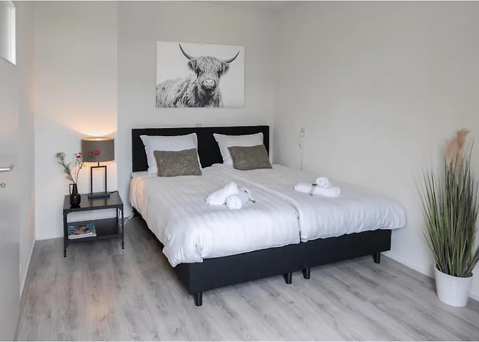 5p-home At Spot In Town Near Poppodium 013