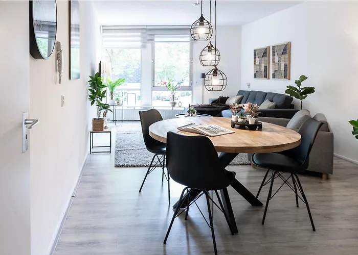 5p-home At Spot In Town Near Poppodium 013 Apartment *