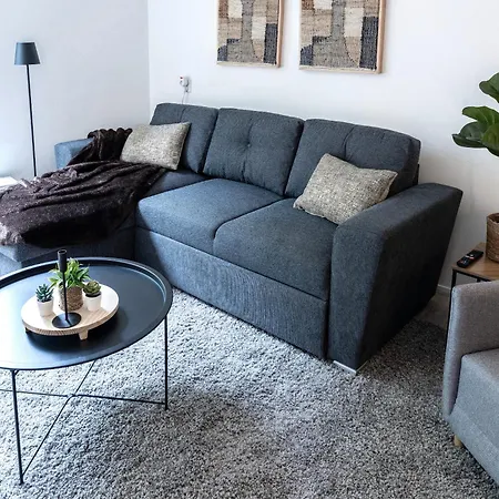 5p-home At Spot In Town Near Poppodium 013